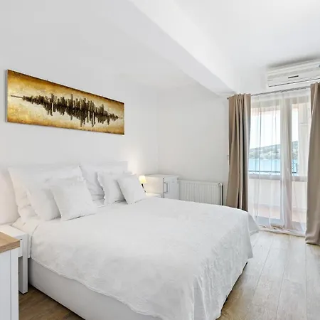 Black Pearl Suites