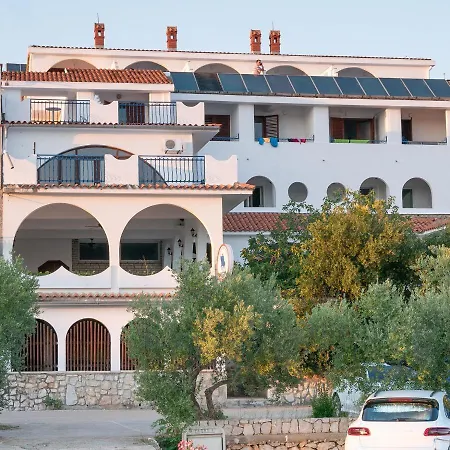 Black Pearl Suites