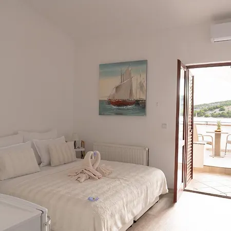 Black Pearl Suites