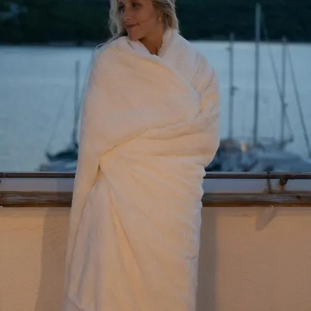 Black Pearl Suites 2*